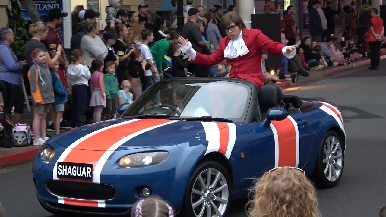 Movie World Hooray for Hollywood Parade! (2021)