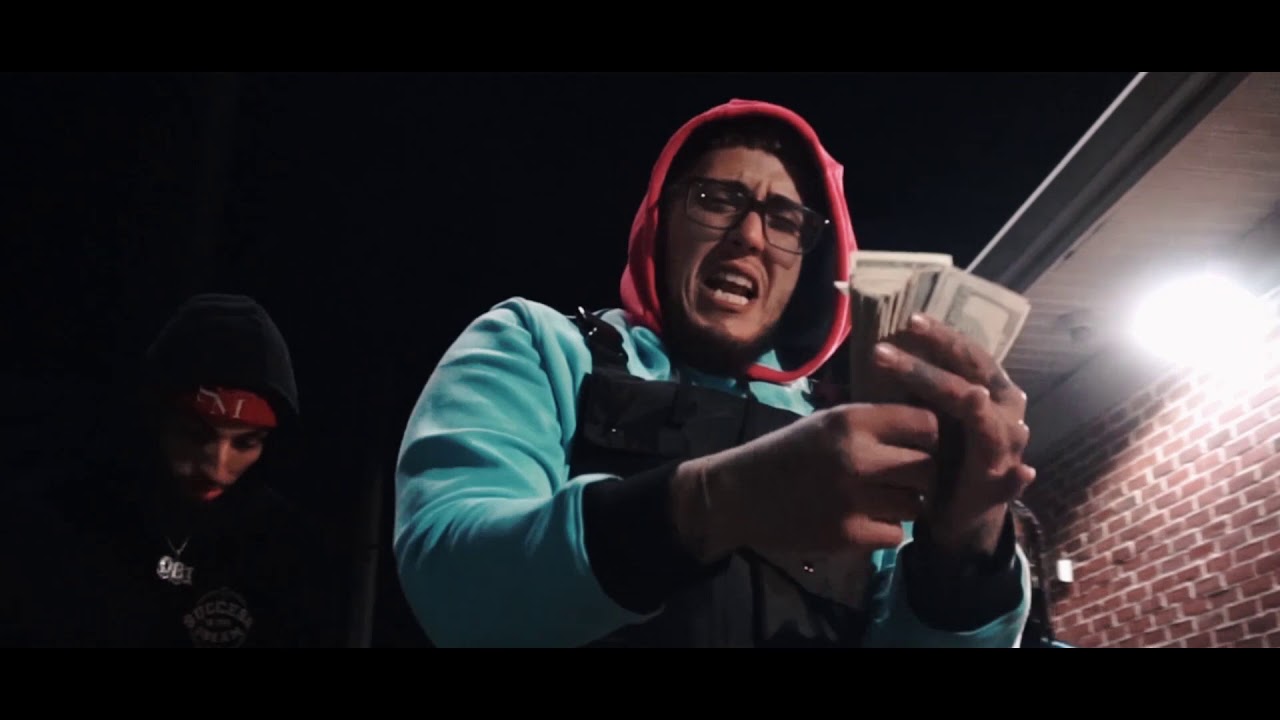 Johnny Chavo X Smokkey - Spend Dat Cash ( Official Music Video )