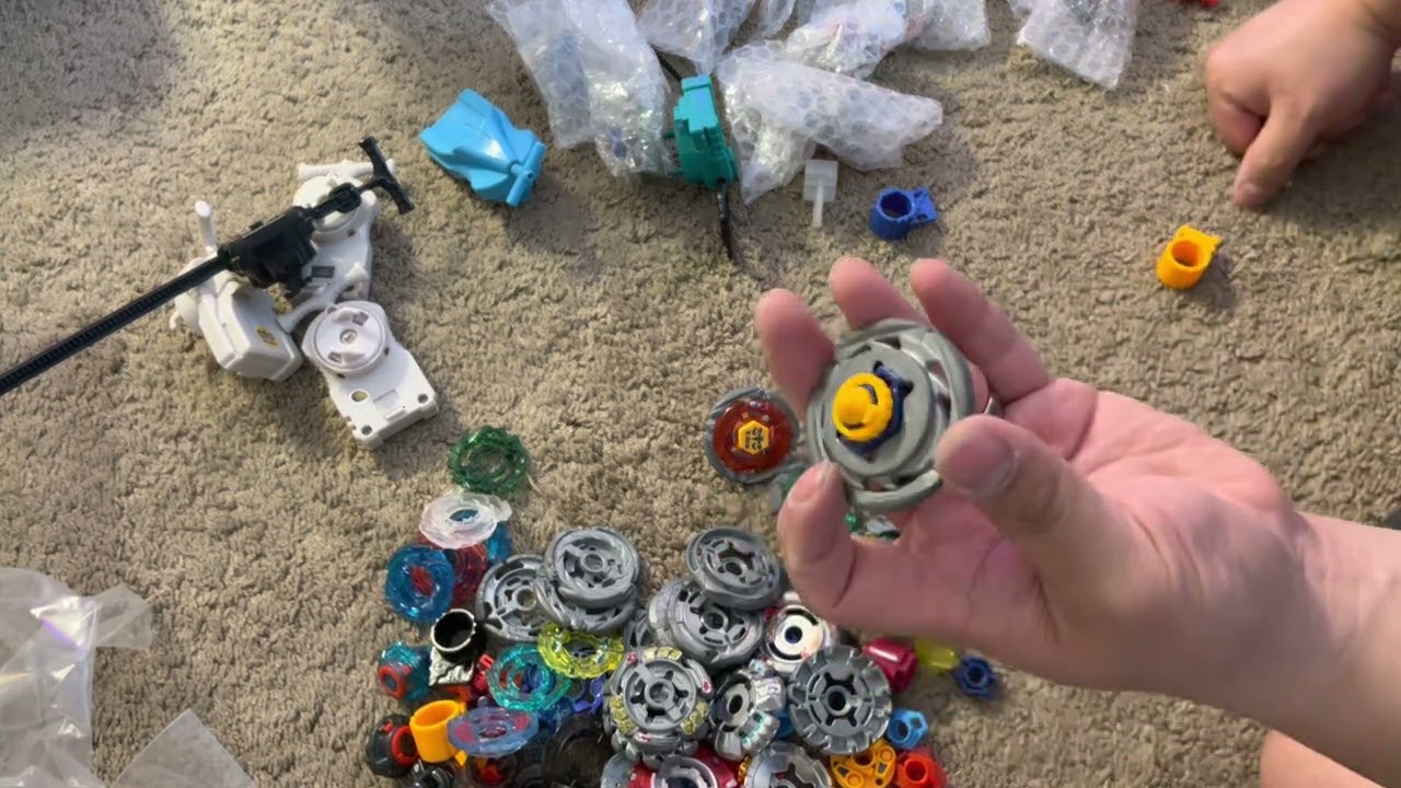 Распаковка ОГРОМНОГО лота Beyblade Metal Fight!