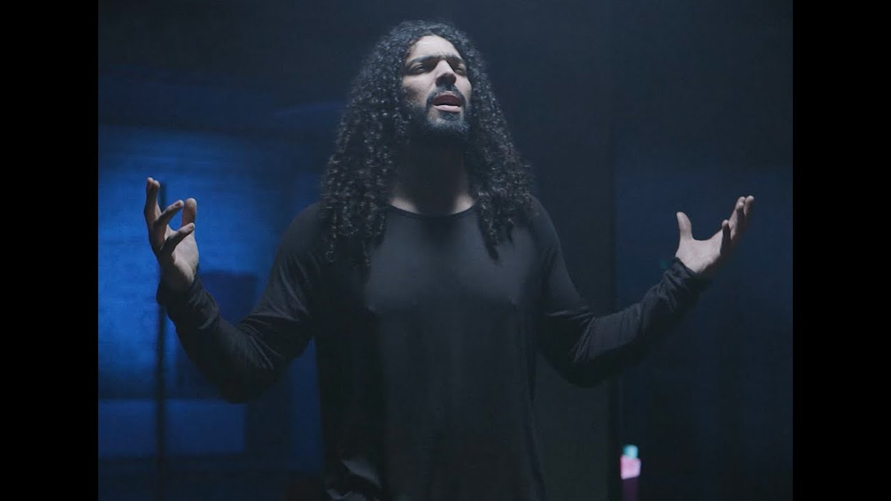 RAMY ESSAM ft. MALIKAH - SEGN BEL ALWAN رامى عصام - سجن بالألوان (OFFICIAL VIDEO)