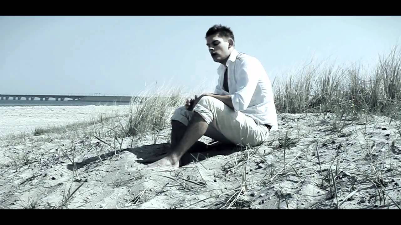 Dennis Rud - Tilbage Igen (Officiel Video)