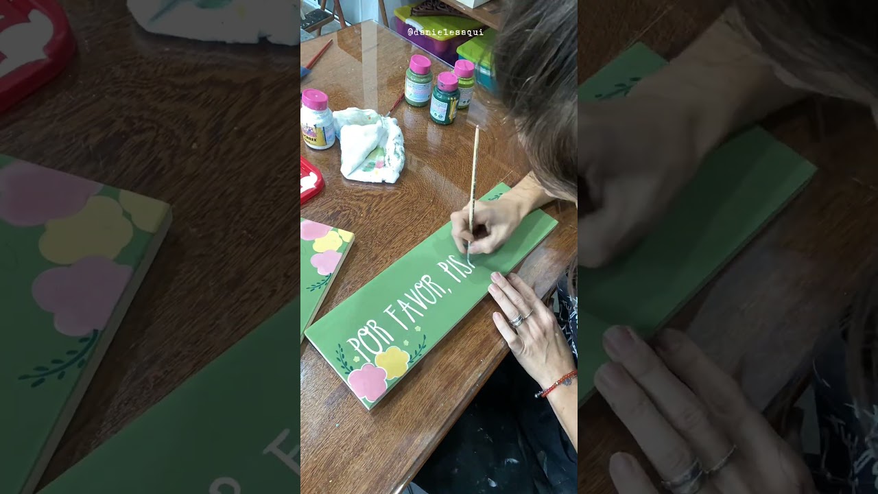 Placa Decorativa para jardim #shorts #diy #artesanatocriativo #placadecorativa #pinturademadeira