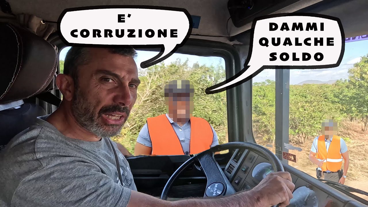 Poliziotta VUOLE QUALCHE SOLDO ... La mia risposta la STUPISCE 😵 Malawi