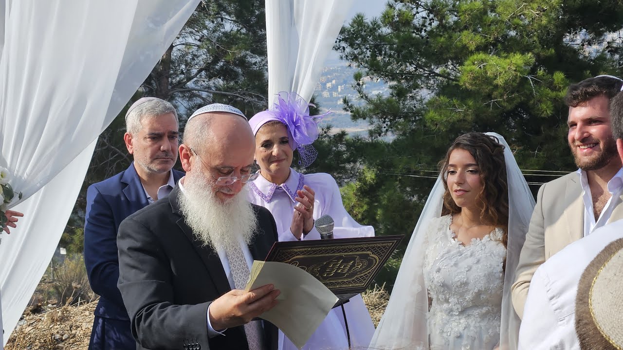 דברי ברכה של הרב שרקי בחתונה של חייל בודד ביישוב מבוא דותן בשומרון