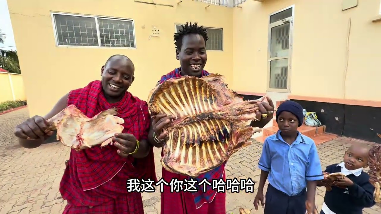 半年没吃肉了，回来直接安排烤全羊，又是开心的一天
