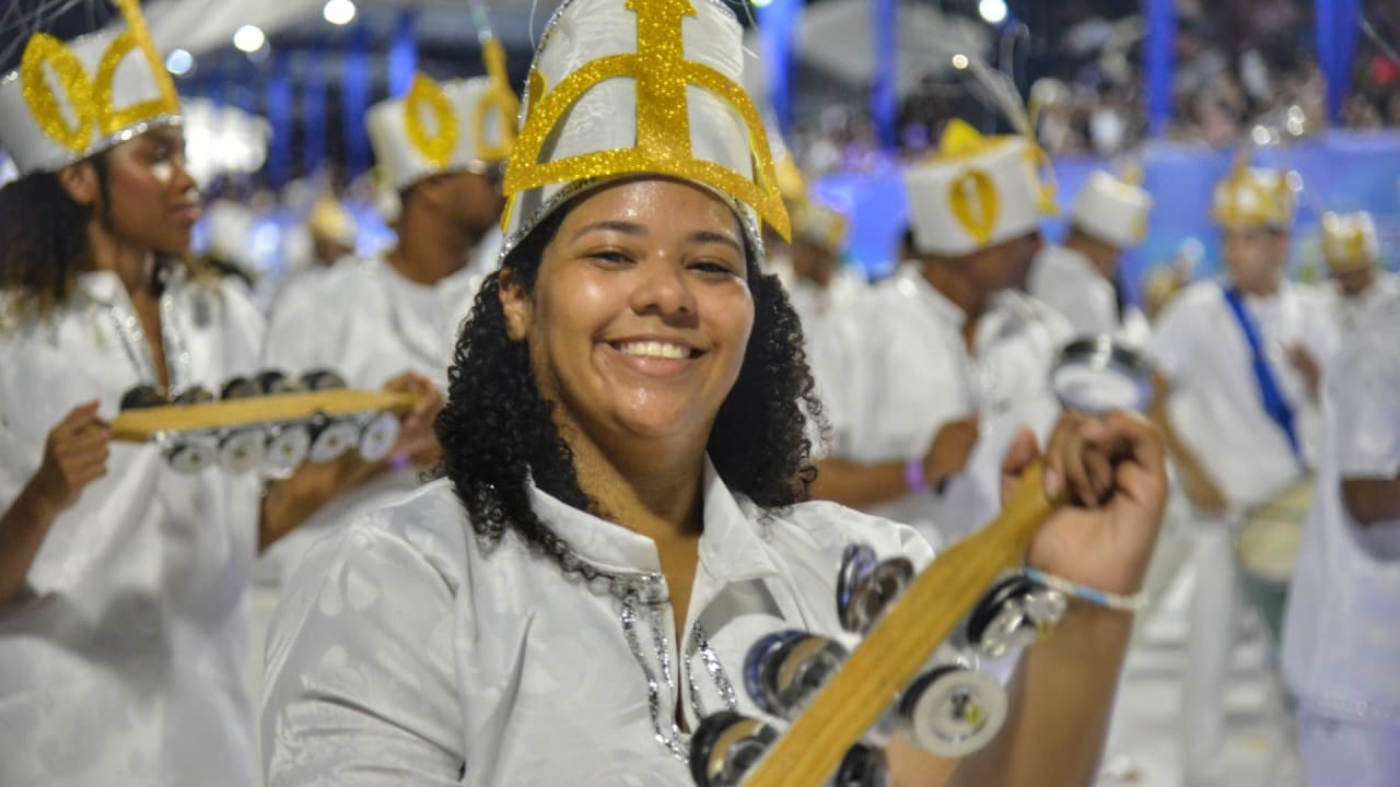 AO VIVO: 1ª noite de desfile das Escolas de Samba, em São Luís