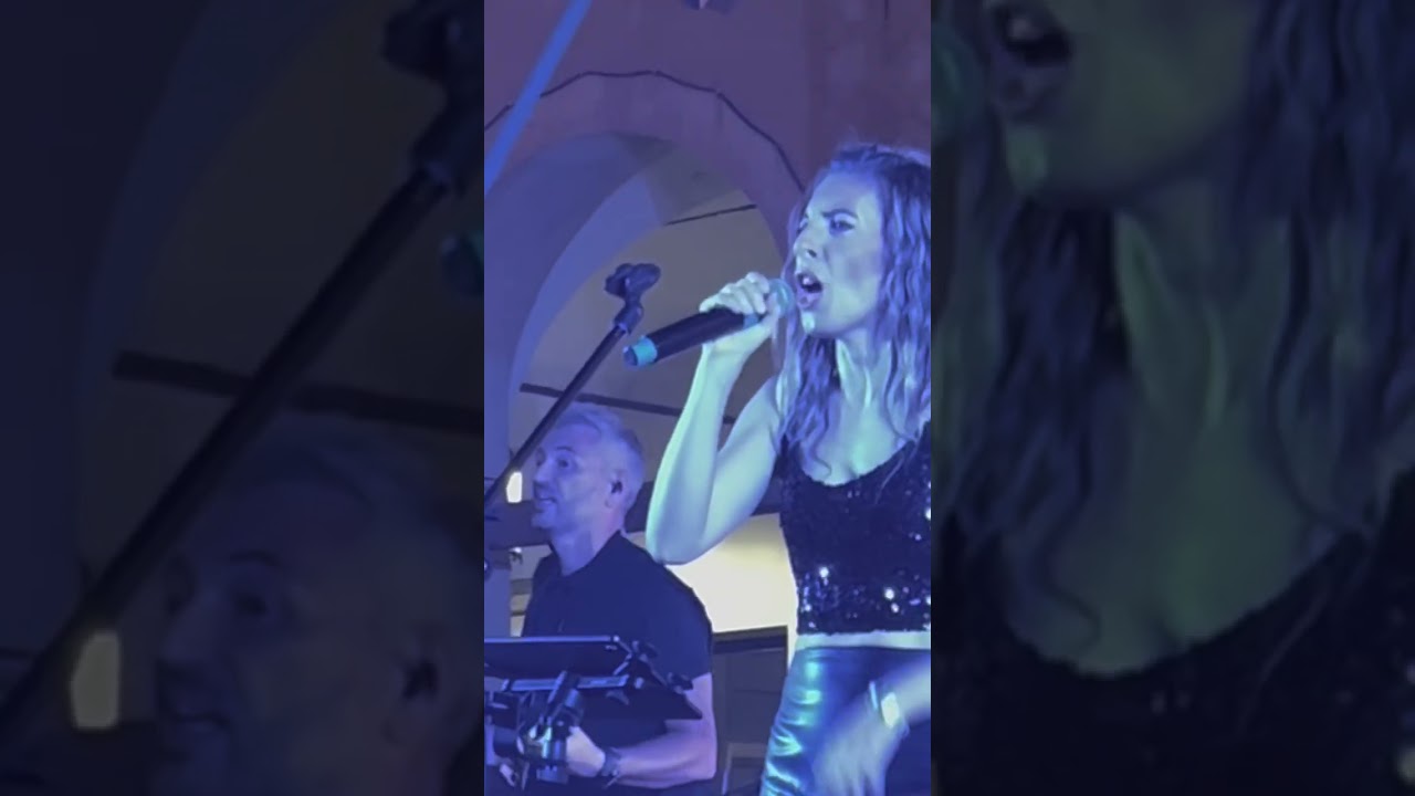 Dance to the Future disco band live in Levanto (Liguria). 2 ore di medley senza sosta! #musica