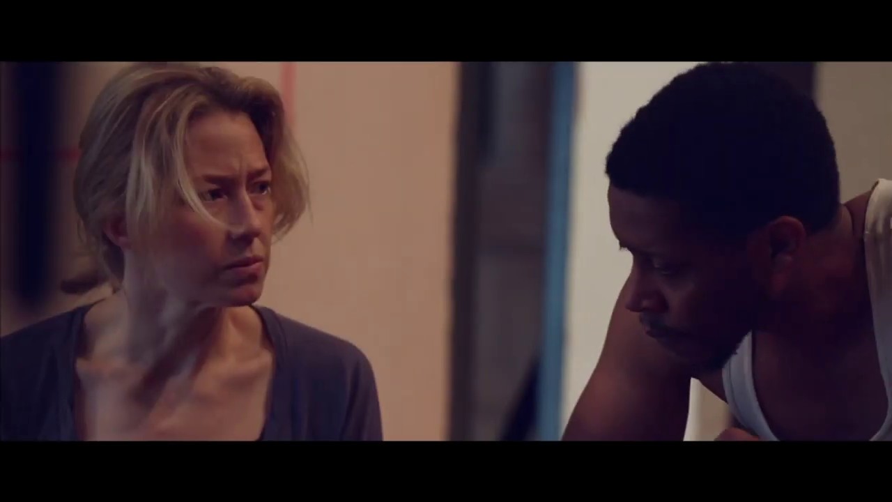 'Bug' extended at Chicago's Steppenwolf Theatre for only a few more weeks