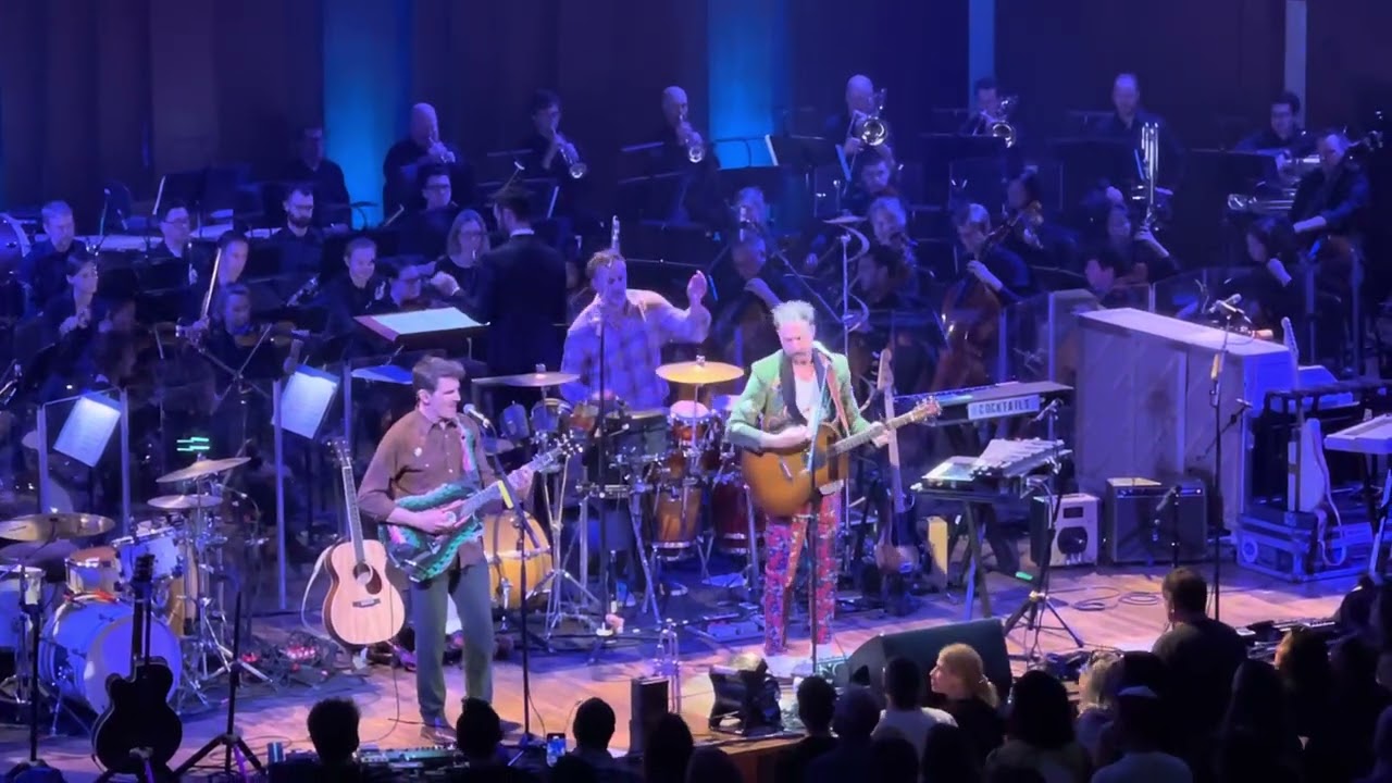 An Evening With Guster “Fa Fa” (Awesome Drum Solo by Brian Rosenworcel)
