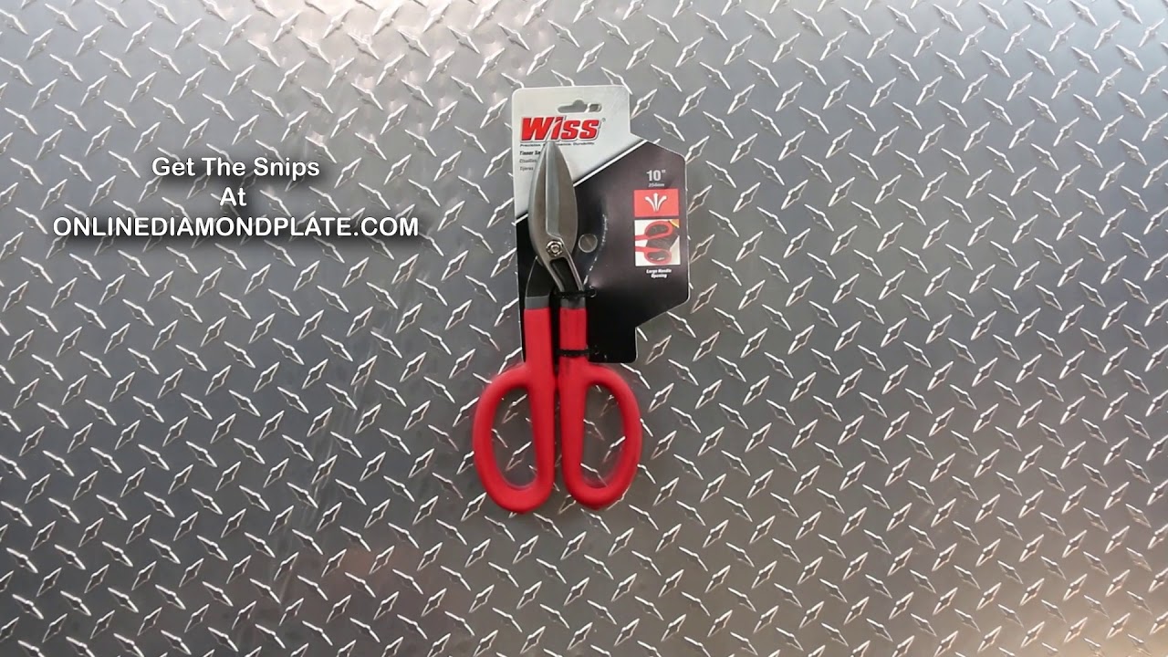How to cut embossed aluminum diamond plate sheets with tin snips.HD