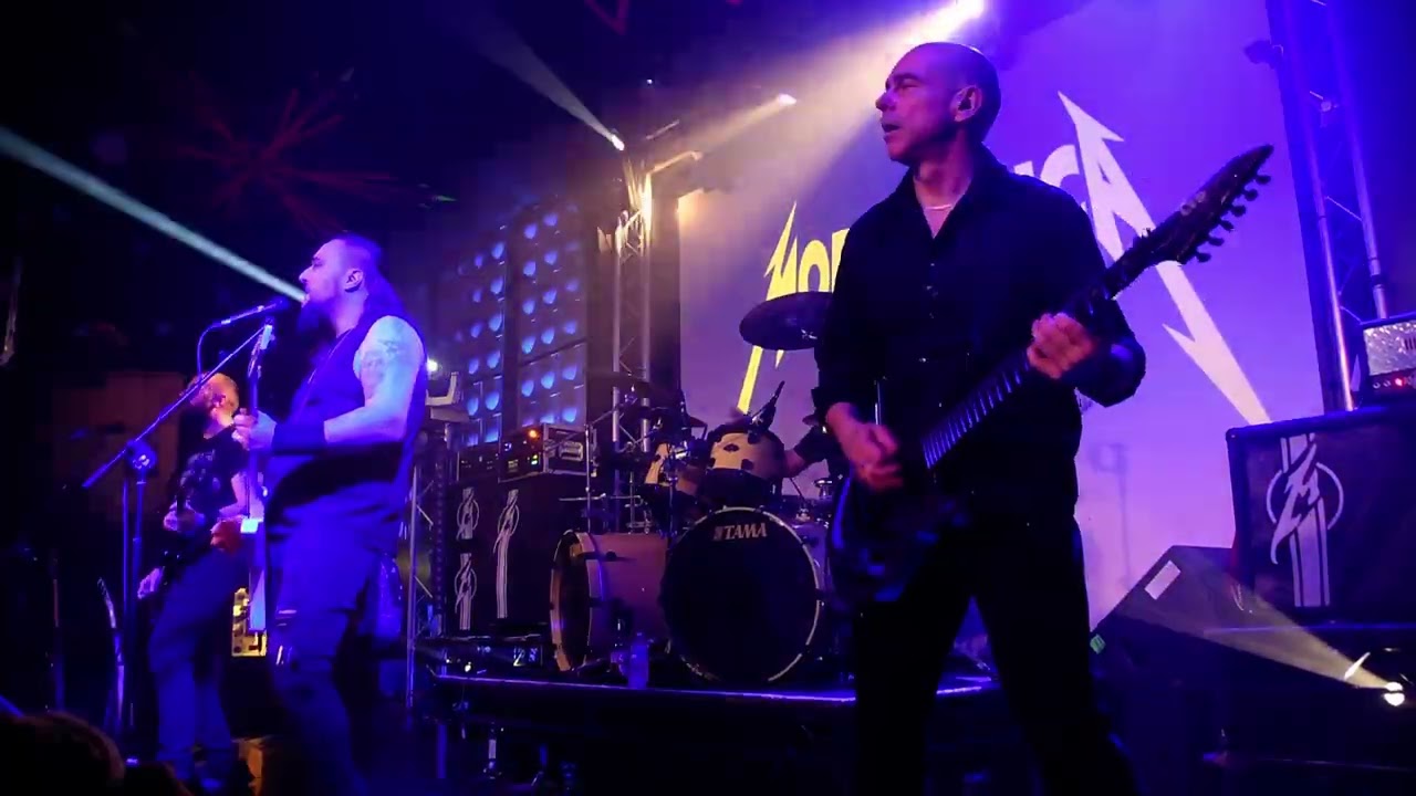 Moretallica live at Club 85