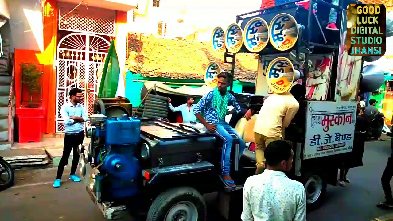 Muskan dj nagra jhansi no1 DJ GOOD LUCK JHANSI DJ mein song banvane ke liye Sampark now.6392147209