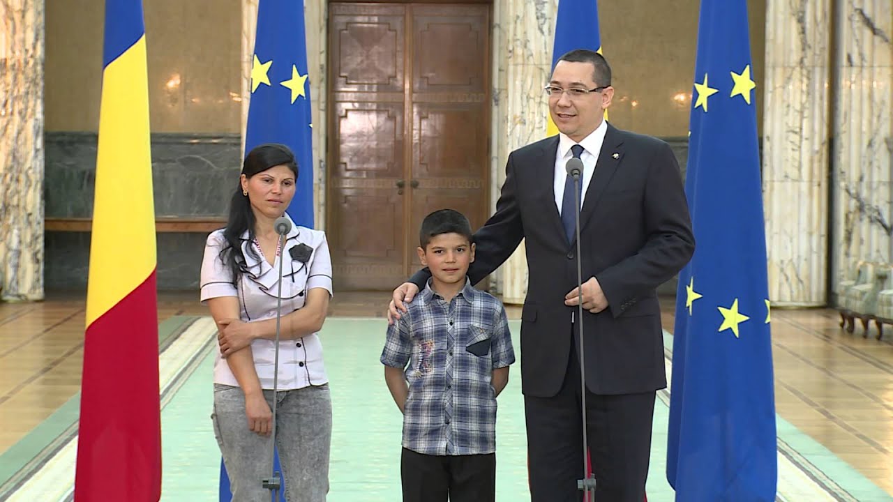 Primul-ministru Victor Ponta l-a premiat pe Madalin Geabelea