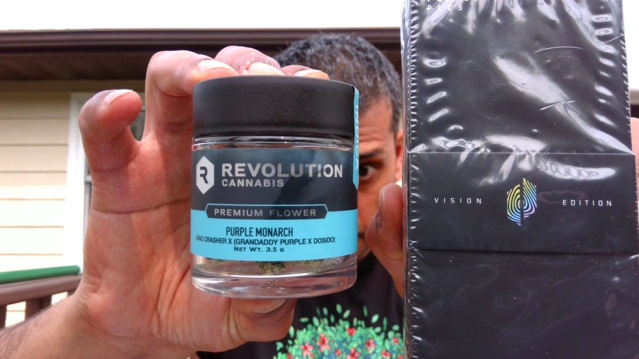 Strain Review: PURPLE MONARACH By REVOLUTION! FREE PUFFCO VISION GIVE AWAY! Rules below.