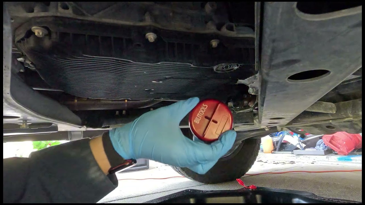 Слив и заправка трансмиссионной жидкости (ATF) для Nissan Titan третьего поколения #автомобильные...