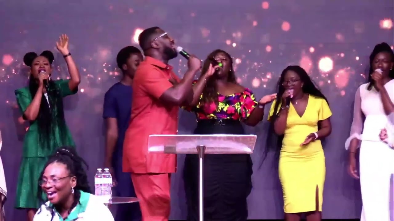 Agbadza Praise Medley with Prince Kissi