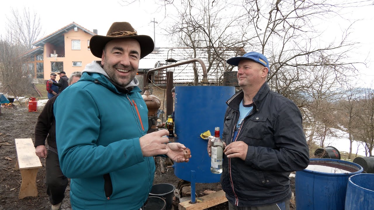 - TRI DANA I TRI NOĆI  PEKLI RAKIJU I SVE POPILI DO JUTRA -