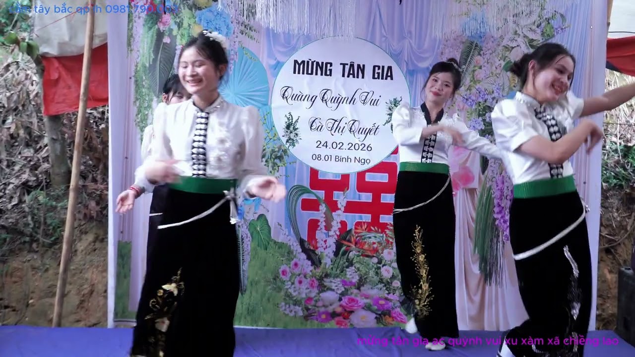 múa lăm tơi đội múa gia đình mừng tân gia; anh chị quỳnh vui xu xàm xã chiềng lao