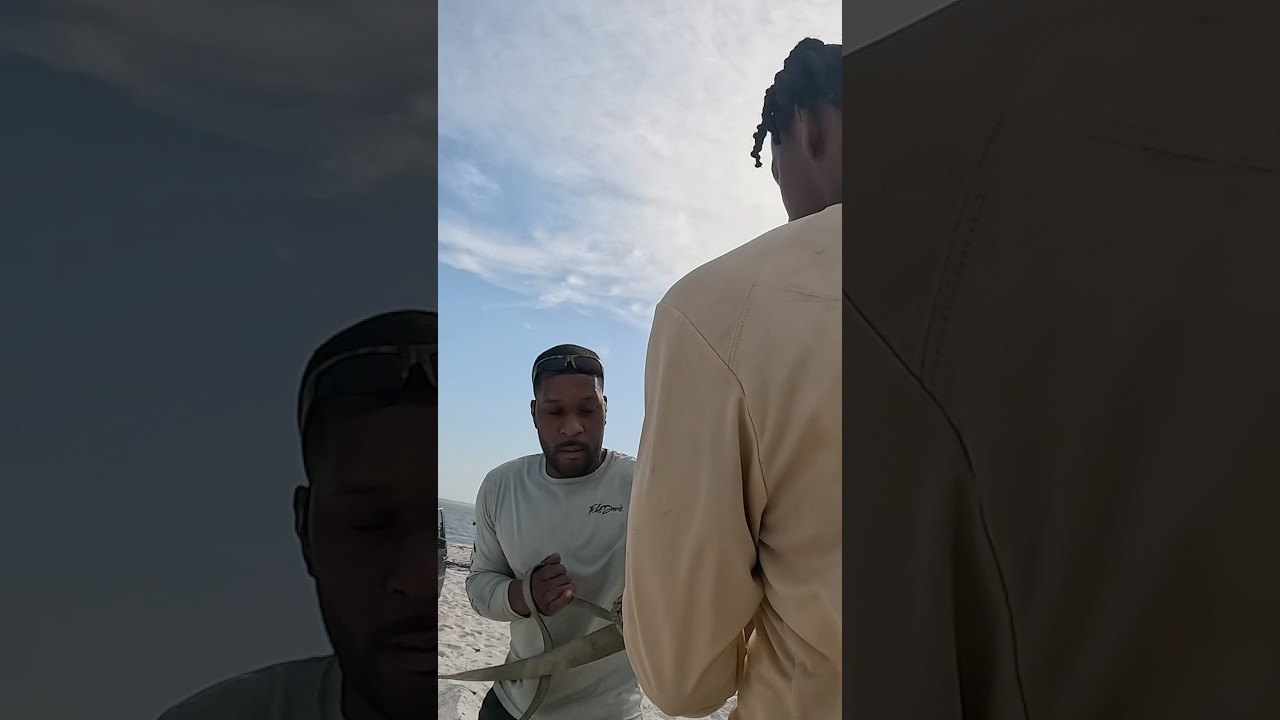 had to help them out 🤦🏽&zwj;♂️ #stuckinsand #towing