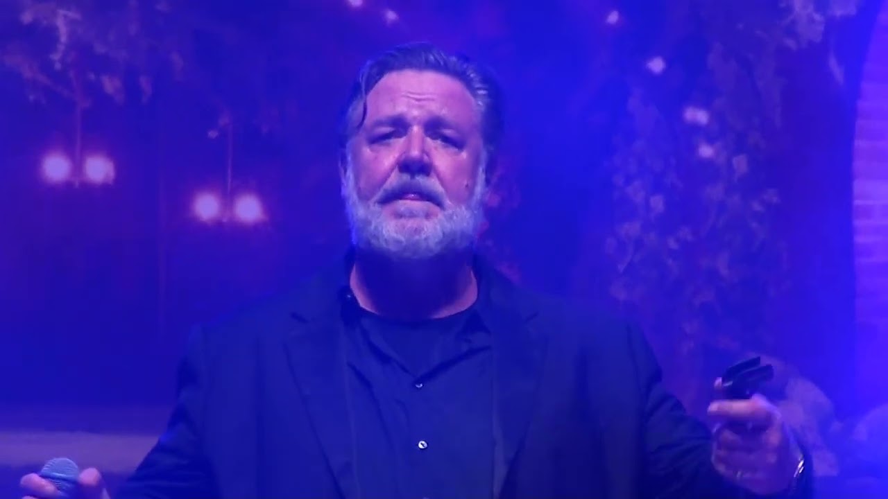 'Michelangelo's God' Russell Crowe's Indoor Garden Party 14/07/2024 Varese, Italy