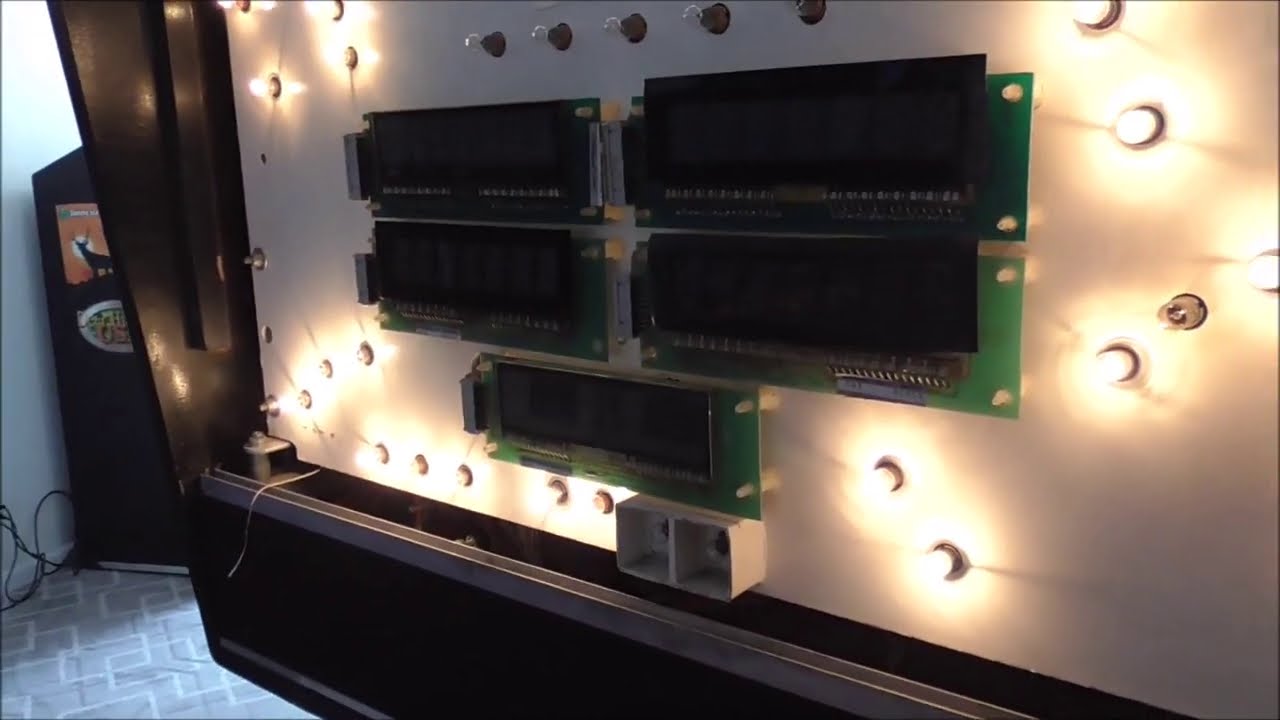Repairing the Non-Working Plasma Displays On a 1986 Williams PIN*BOT Pinball Machine!