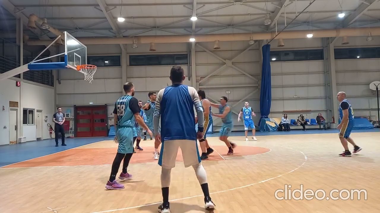 Καλαμαράδες - 40 THUNDERS: 63 - 70
