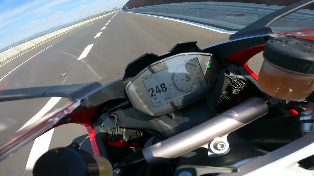 Ducati Panigale V2  acceleration! |amazing speed