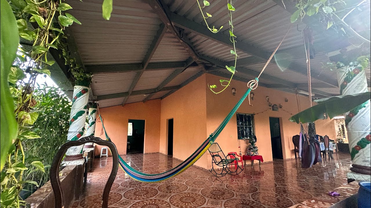 Se Vende Casa de Campo con terrenito y árboles frutales $85,000.00 SANTA CLARA SAN VICENTE 