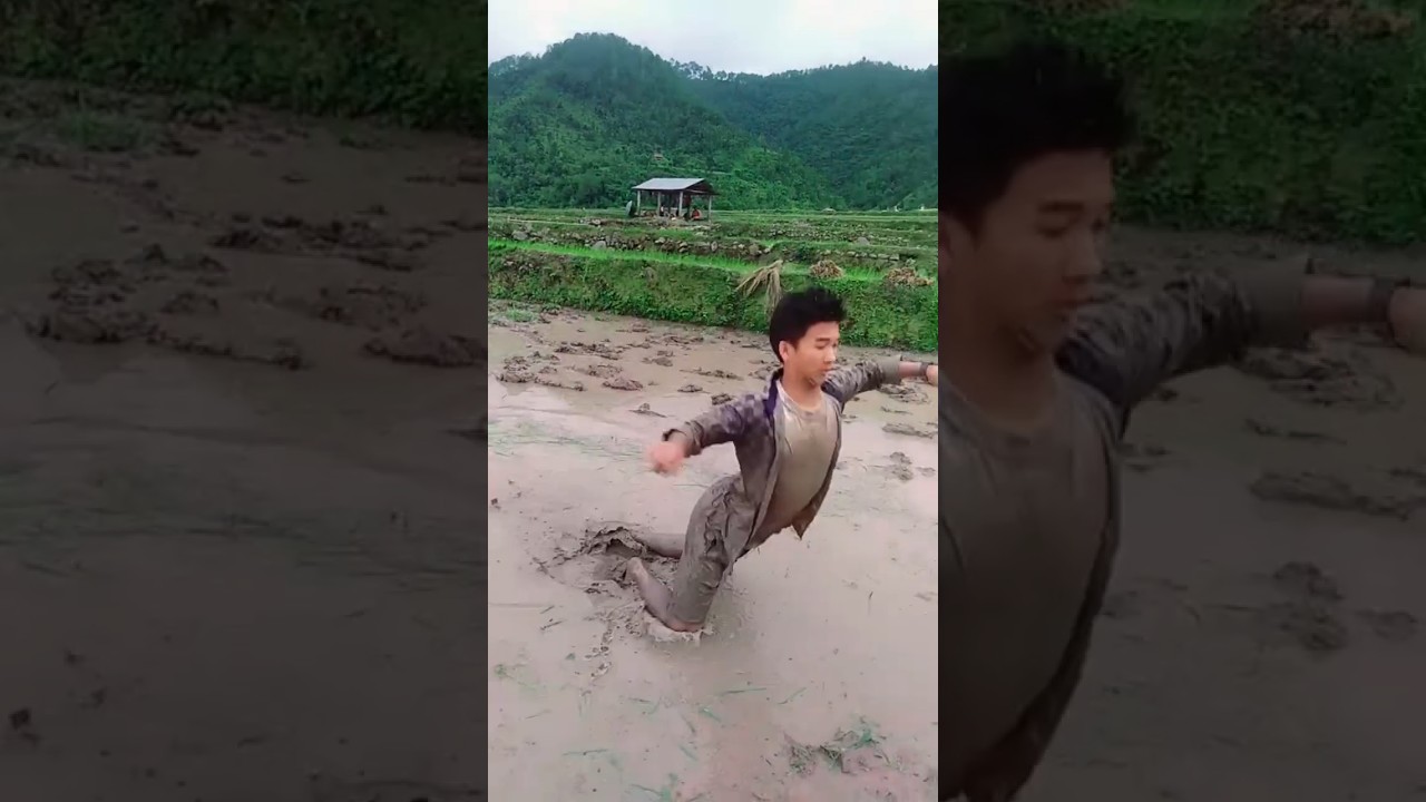 Fall in mud😫