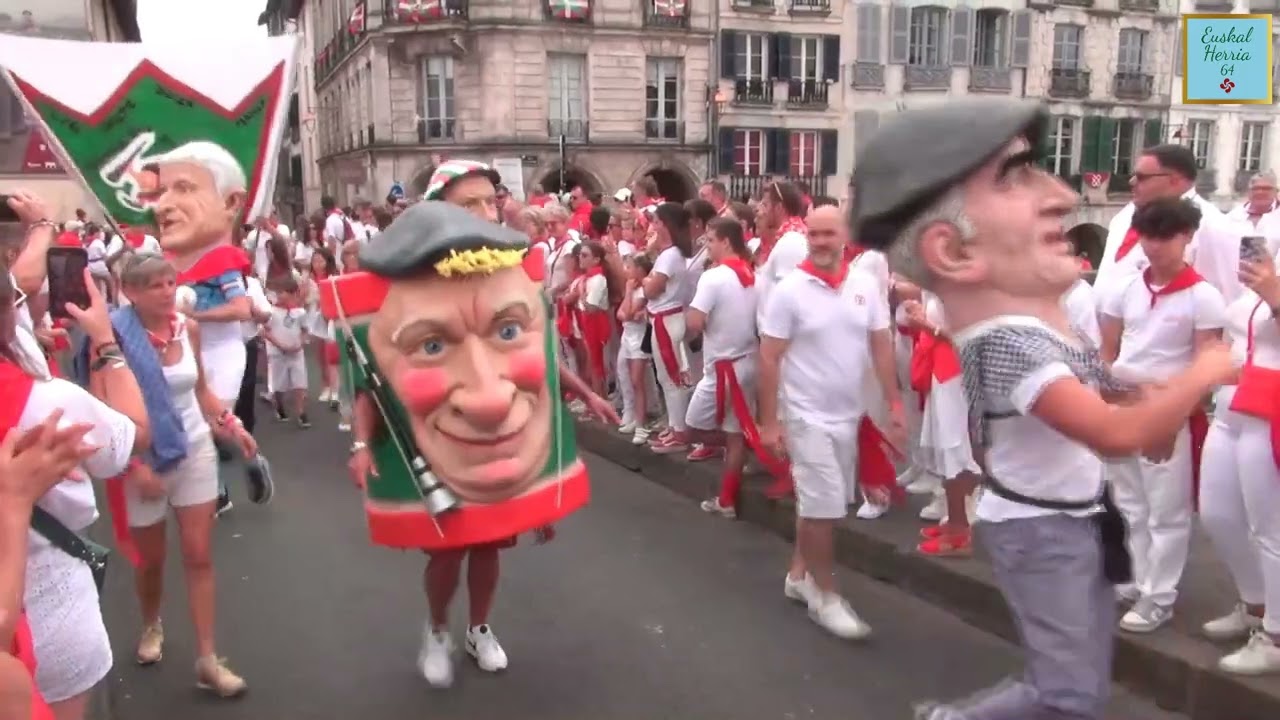Fête de Bayonne: Le défilé des Bandas. 30/07/2023.
