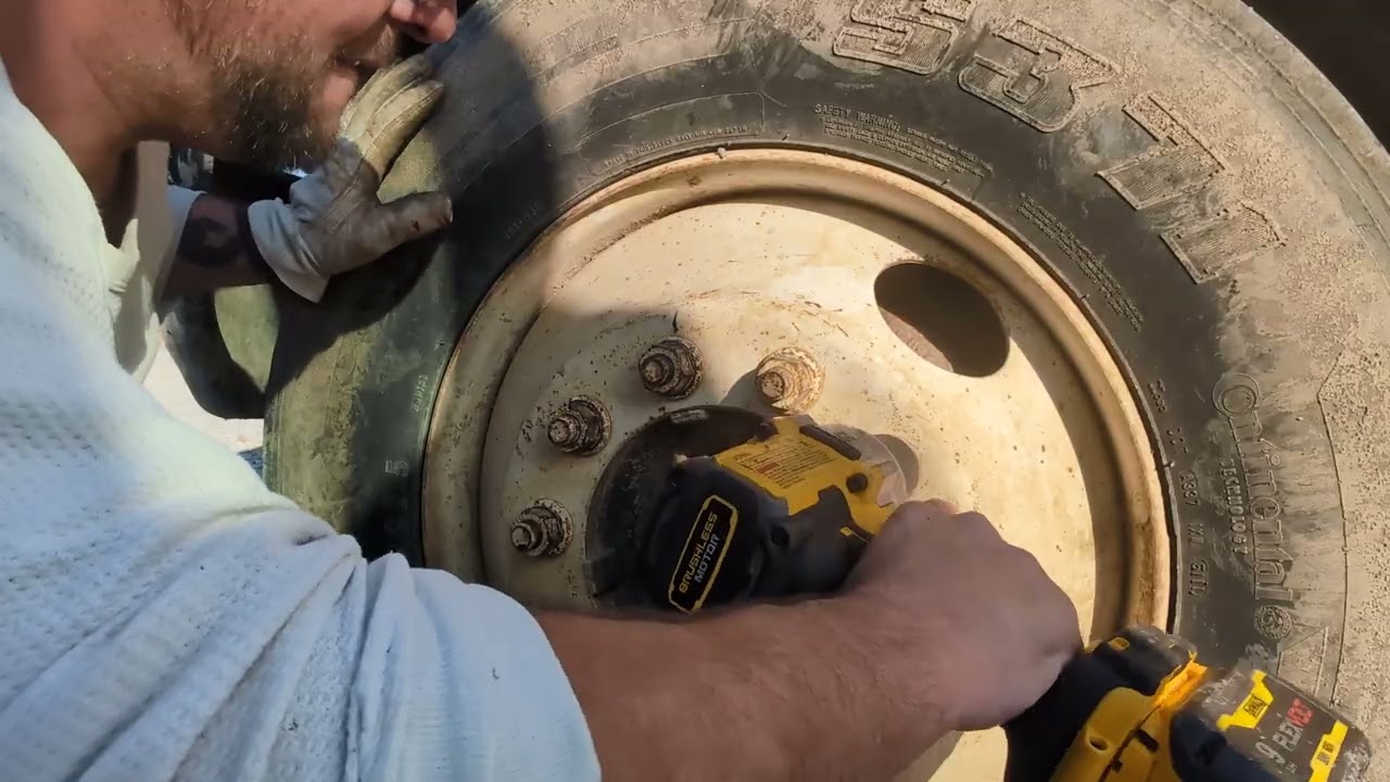 Big rig lugnuts #dewalt #dcf891 #dcf964  