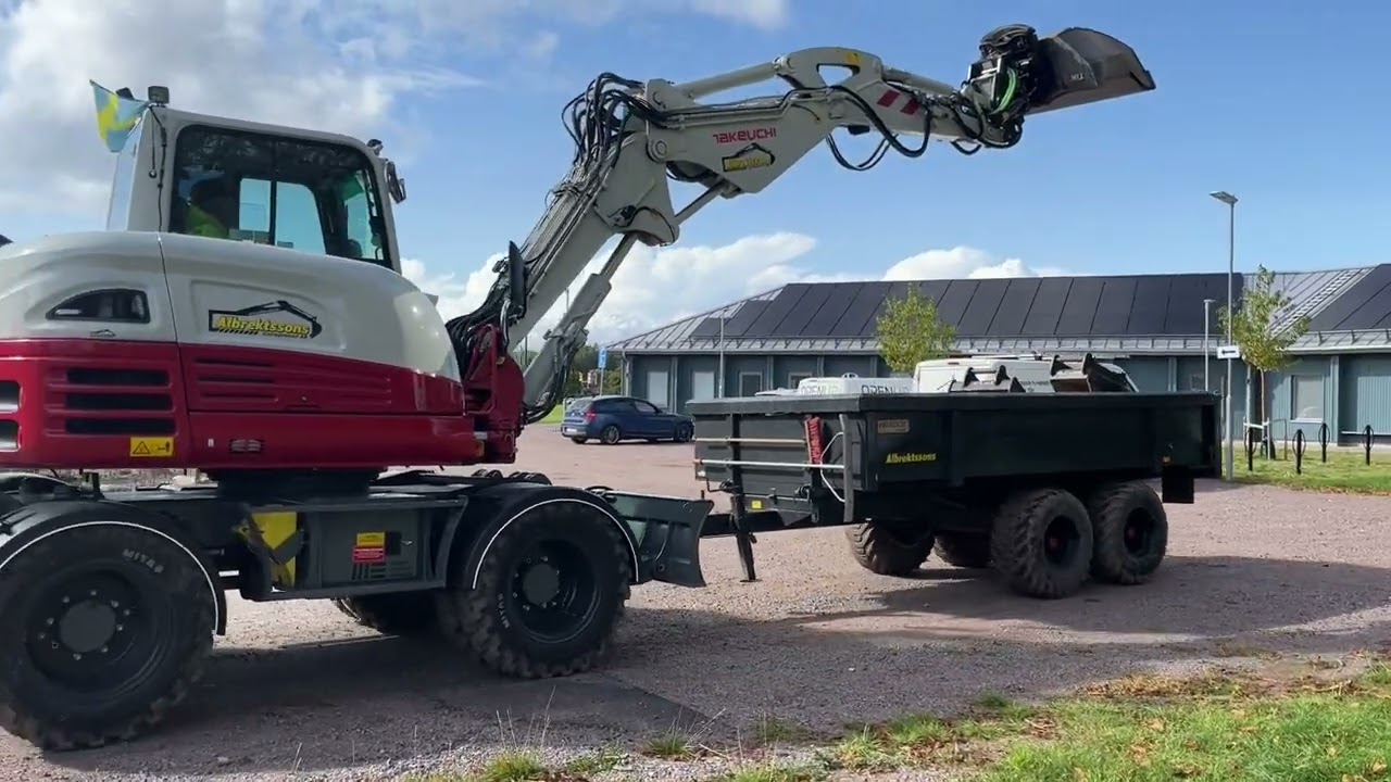 Köp Grävmaskin Takeuchi TB295W på Klaravik