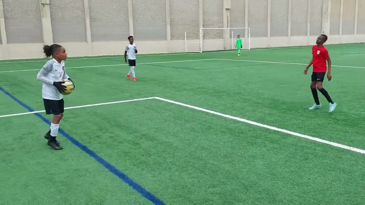 Paris 8eme VS ESBF Bouafle Académie 5-8 (U12 génération2011) 1ère Mi-temps