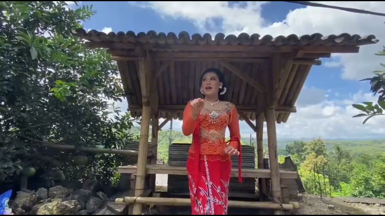 Erlina Laura-Sesidheman (Official Music Video)