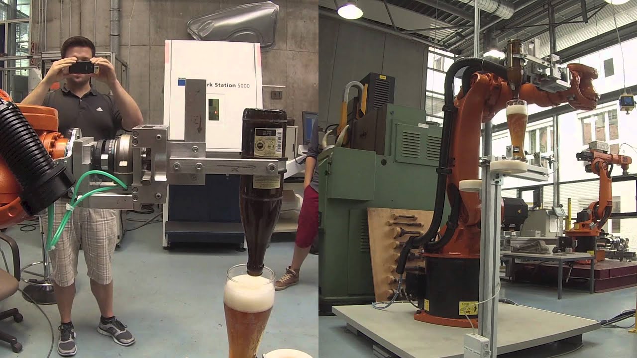 KUKA KR 16 - Weizenbier einschenken