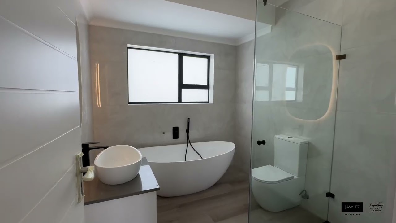Newly built 4-bedroom home in Sandown, Blouberg Cape Town