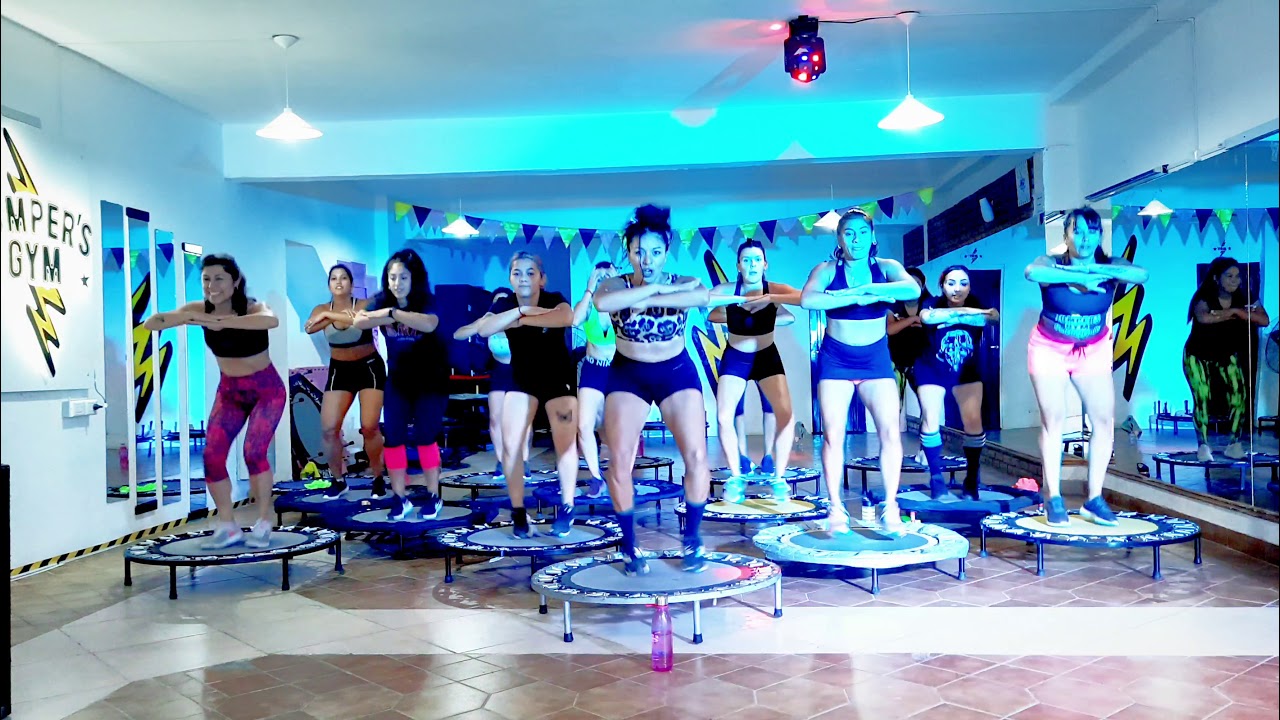 aquecimiento do Pedro Sampaio aula jump fitness jumping fitness ornella gallo mini tramp