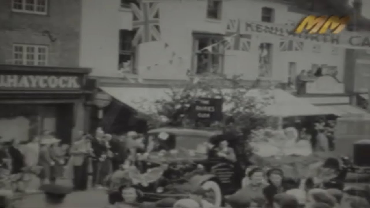 Kenilworth England Carnival Late 1940's old cine film