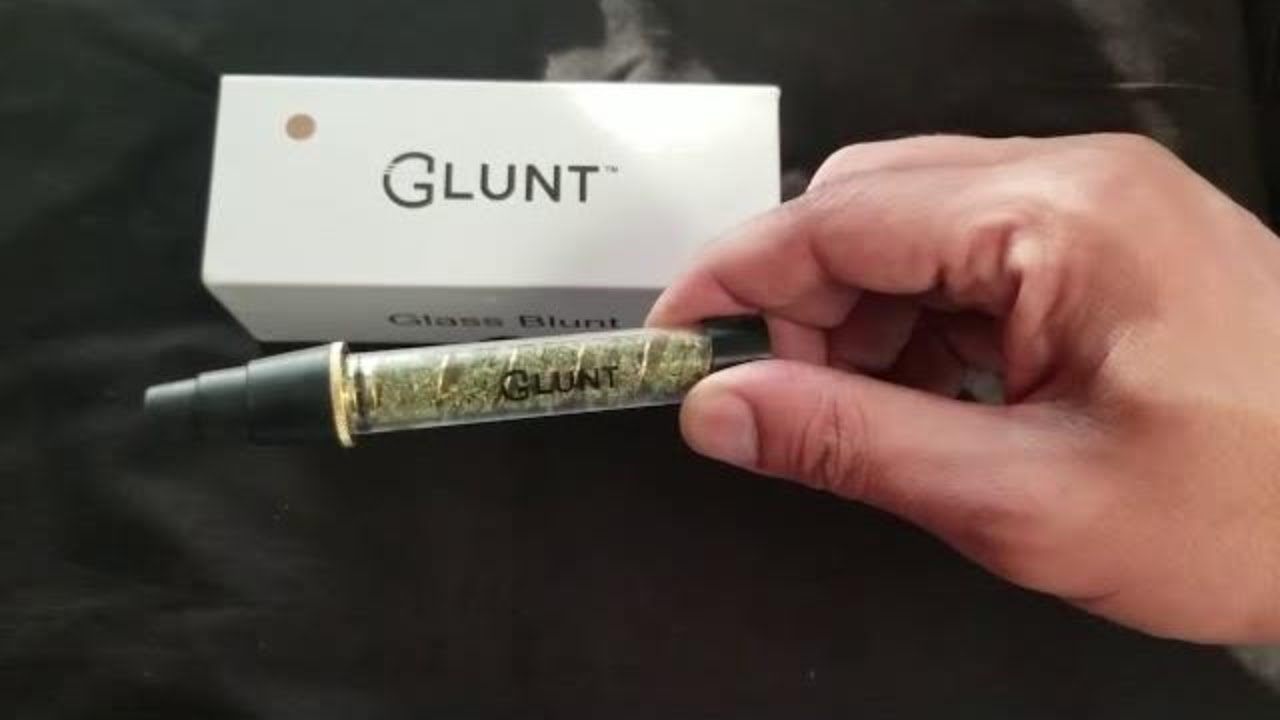 HAMMERED HEROS PRESENTS: Glunt Glass Blunt Review