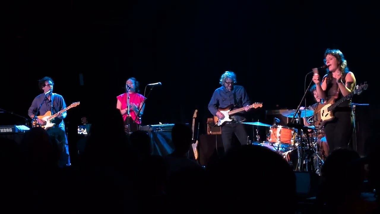 Single Ladies (Put a Ring on It)  - Jeff Tweedy at The Heights Theater, Houston, Texas. 