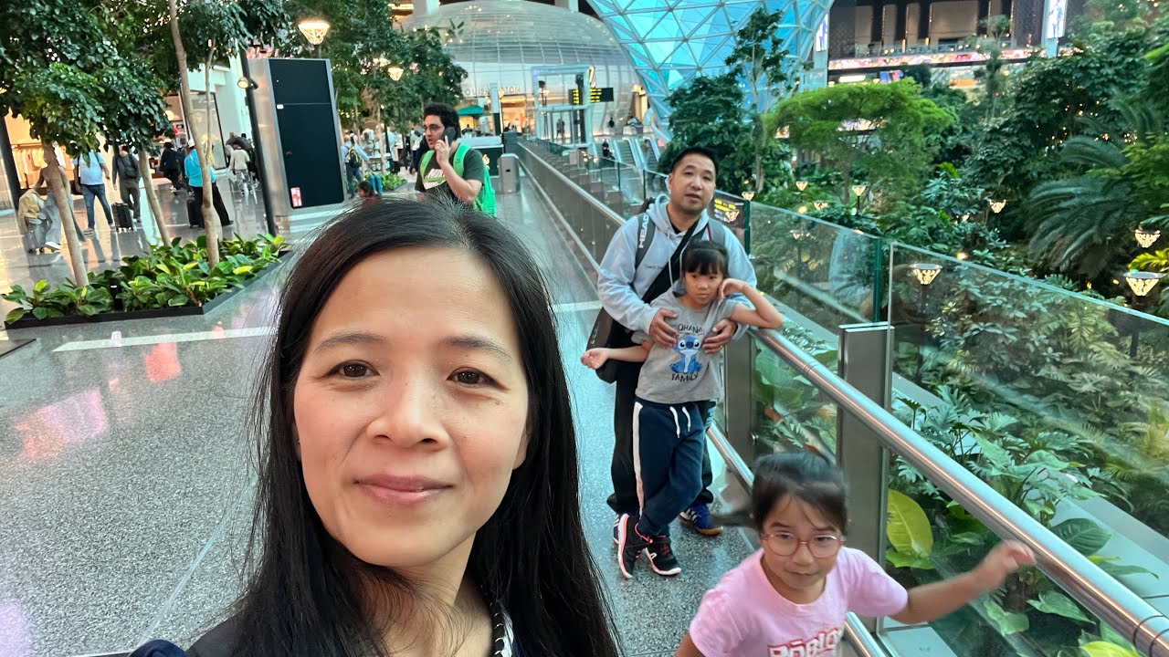 Hành Trình VỀ VIỆT NAM Của Gia Đình Thảo - Sân Bay DOHA Đẹp Lắm 