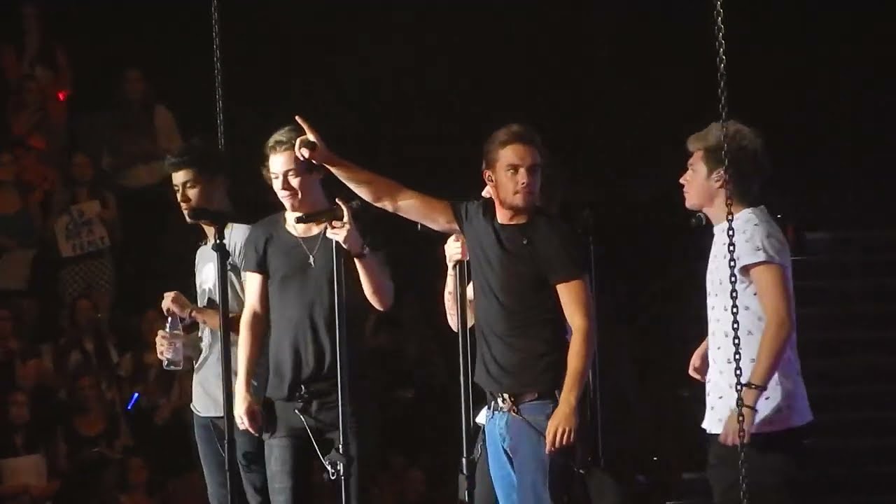 One Direction - Moments - 20/10/2013 Brisbane