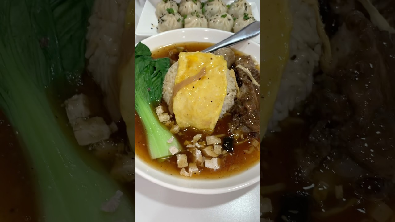 LUNCHTIME IN YANGON 📍 NooDi Kaw Yay & Dumpling Sanchaung Branch #lunchtime #yangon #myanmar