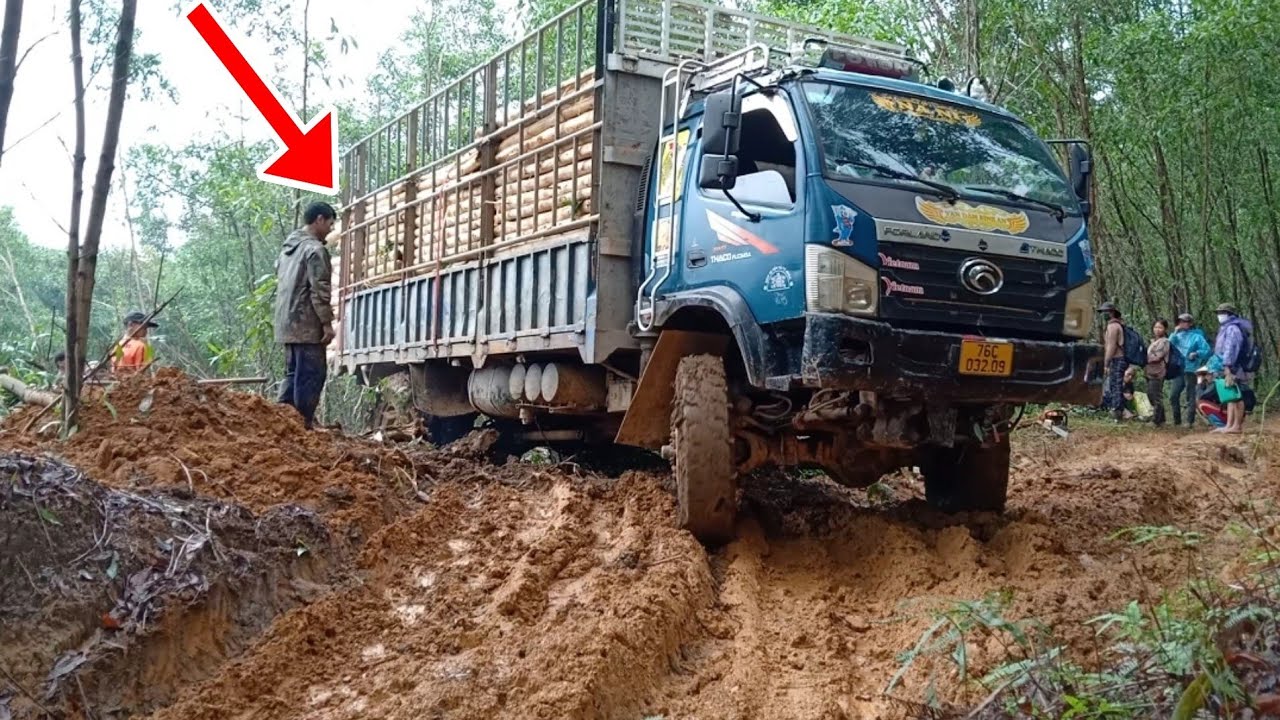 Chiếc Xe Tải Lội Bùn Vượt Địa Hình Đường Lầy, Xe Tải Chở Gỗ Vượt Lầy Tốt Nhất 2022