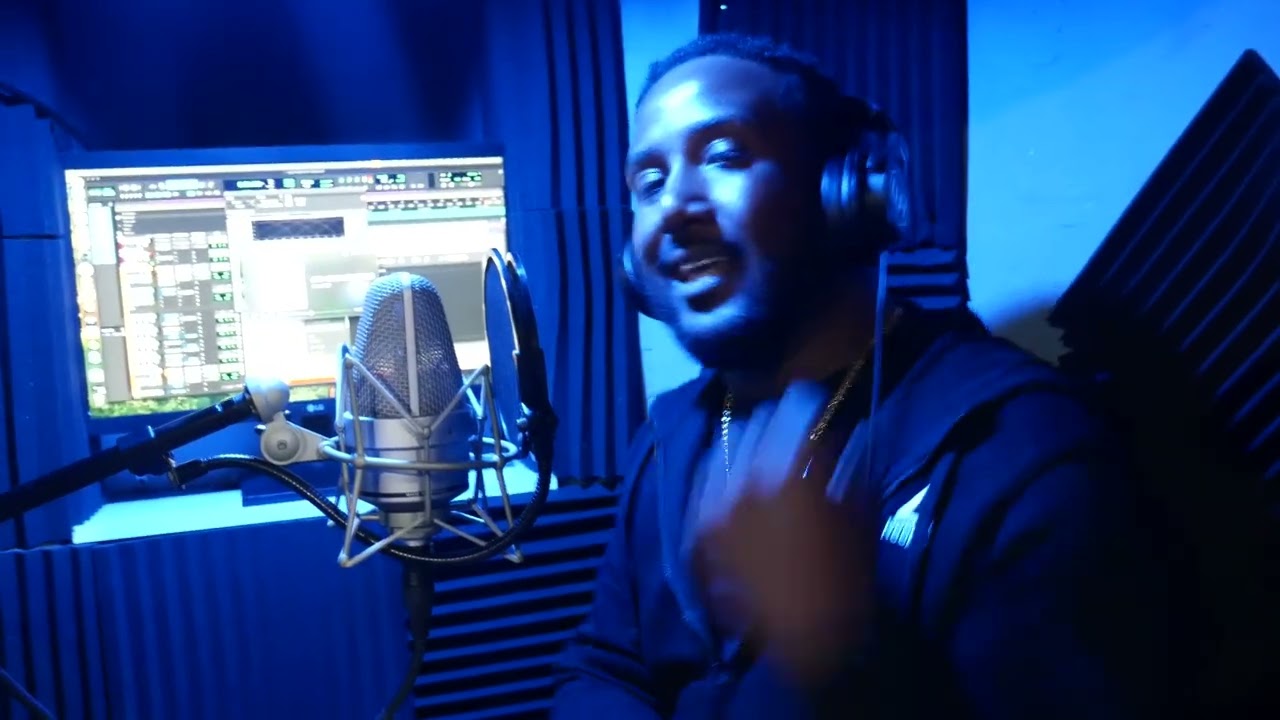 Love Me Freestyle (ShotByQuan)