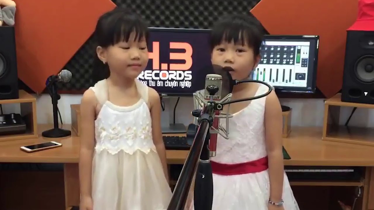 Con tạ Ơn Chúa-Tiếng hát Của hai bé song sinh