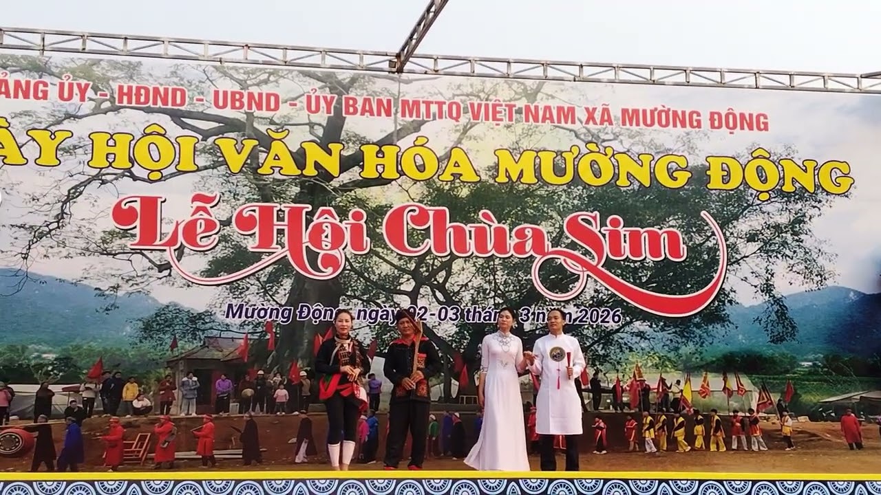 Lễ hội chùa Sim Trang phục bản sắc dân tộc.2026