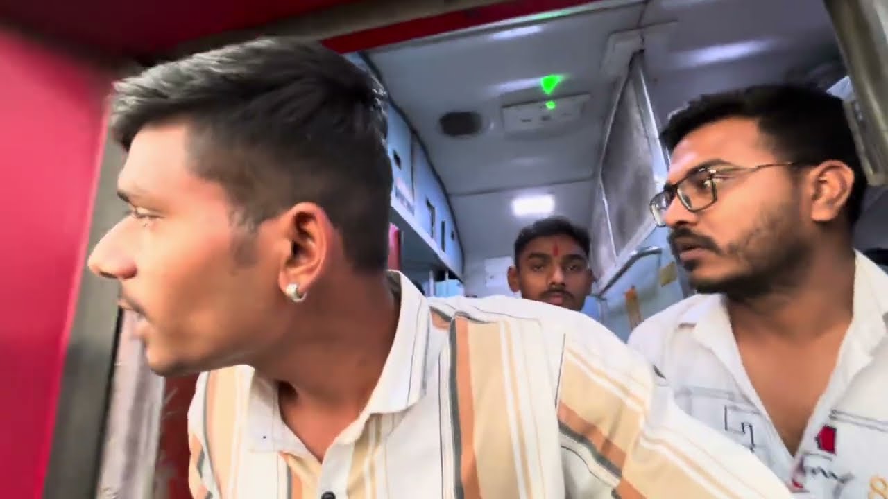 Shamgarh to Ujjain ￼train no. 12466 || didi gussa 😠 ho gayi￼ 
