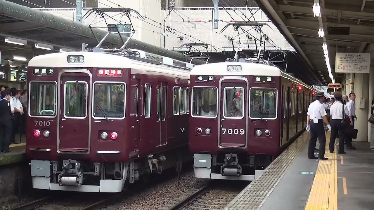 2013年 阪急神戸線西宮北口駅の平日朝ラッシュ時の光景　6時50分頃～8時30分過ぎまで