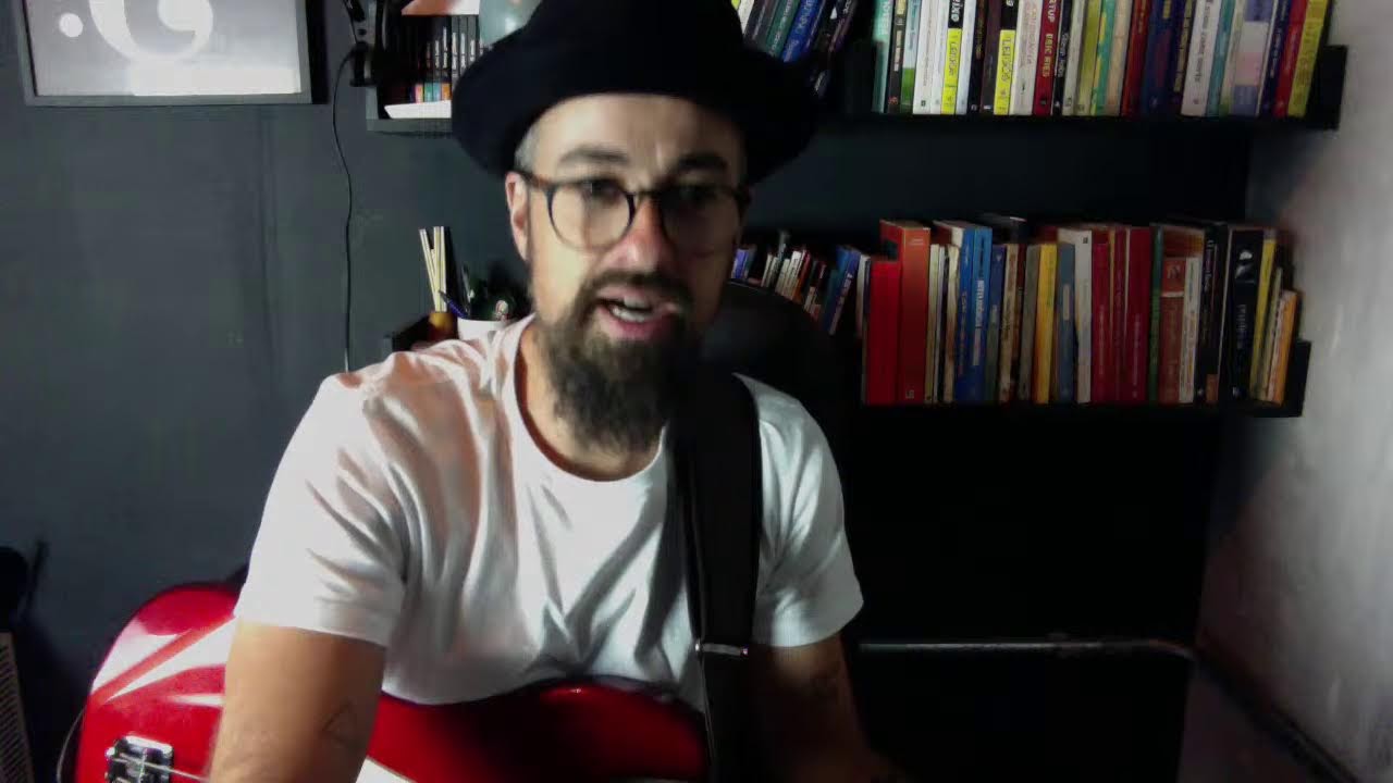 VOC&Ecirc; TEM UM PROFESSOR DE CONTRABAIXO?